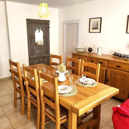 Vakantiehuis Chez Ptit Claude, Bord De