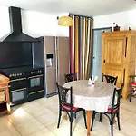 Hébergement de vacances Chez Ptit Claude, Bord De *