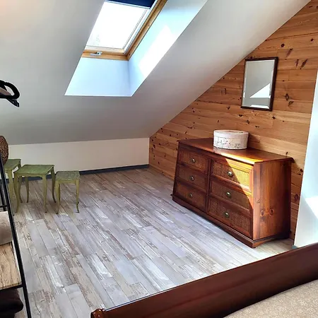 Holiday home Chez Ptit Claude, Bord De